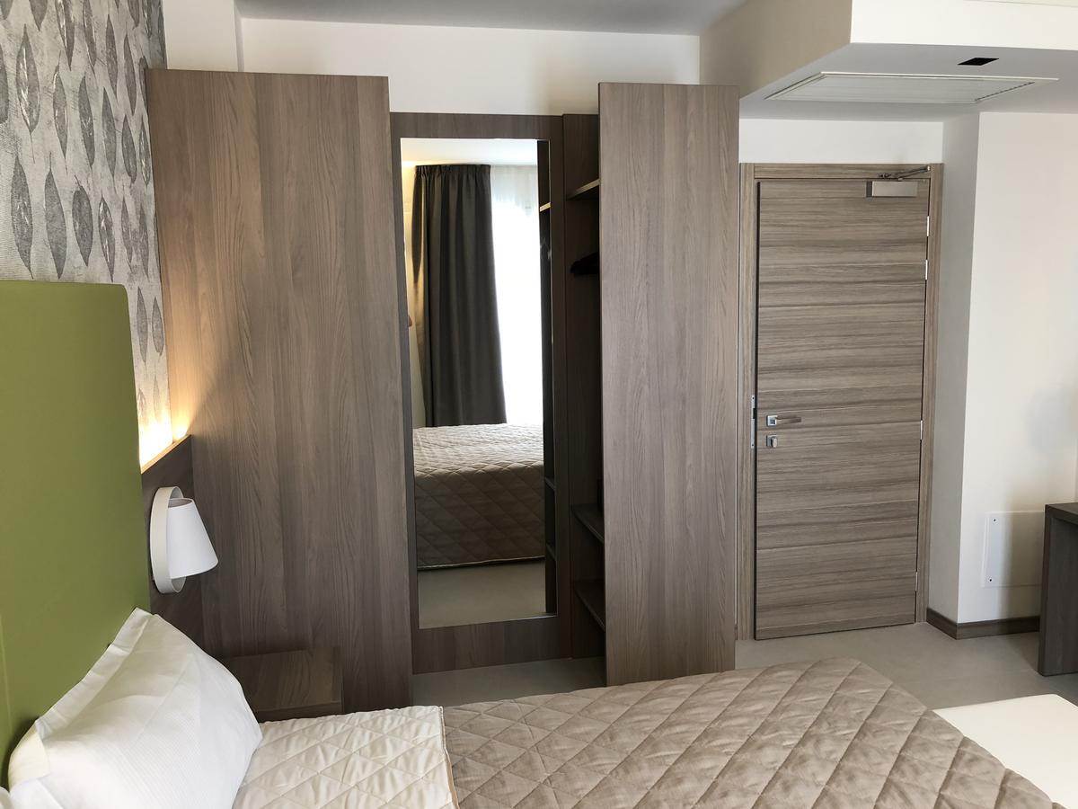 Hotel Iris Jesolo المظهر الخارجي الصورة