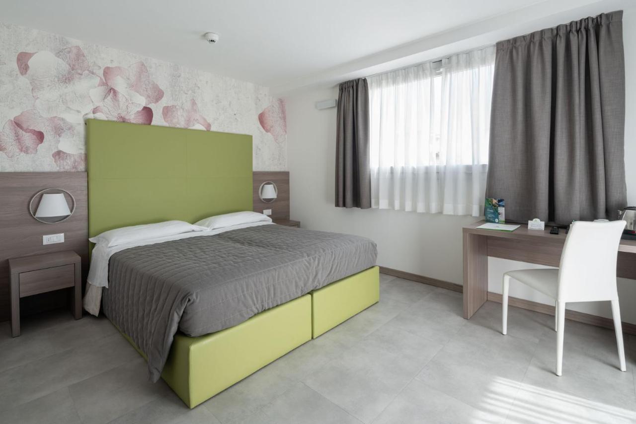 Hotel Iris Jesolo المظهر الخارجي الصورة