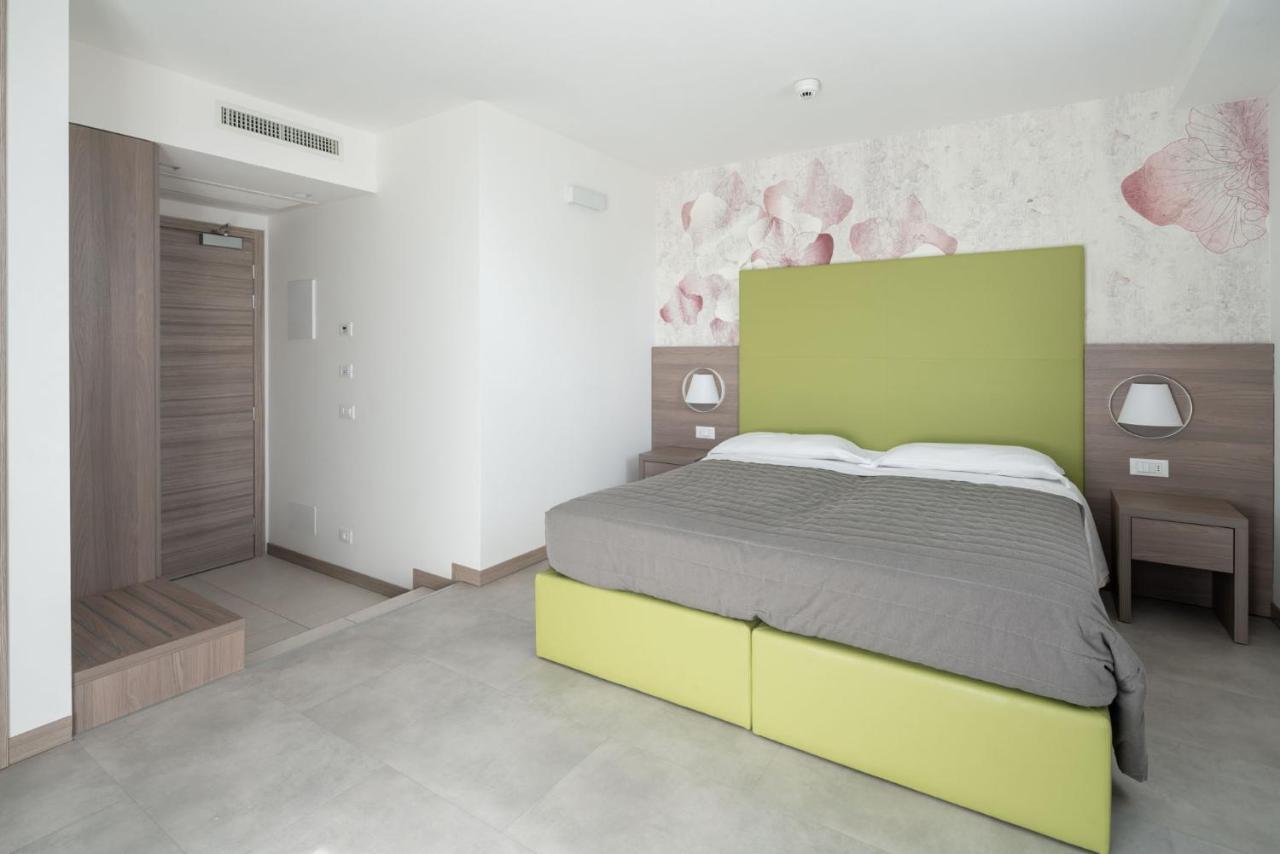 Hotel Iris Jesolo المظهر الخارجي الصورة